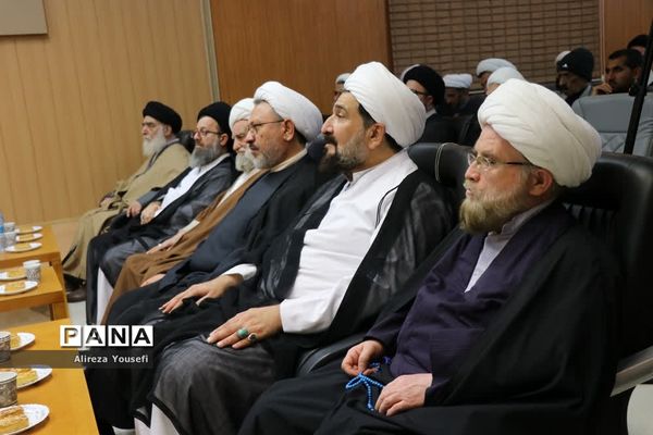 نشست علمی «منزلت حضرت زهرا(س) از نگاه امام خمینی(ره)» در قم