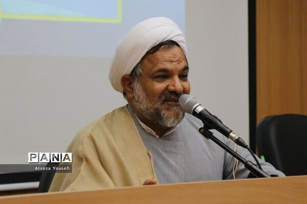 نشست علمی «منزلت حضرت زهرا(س) از نگاه امام خمینی(ره)» در قم