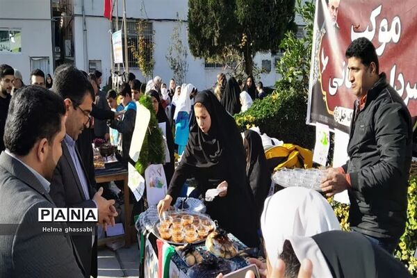 مراسم سالگرد سردار سلیمانی در اداره آموزش و پرورش شهرستان قائمشهر
