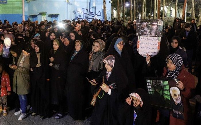 مردم و دانشجویان در محکومیت اقدام تروریستی کرمان تجمع کردند