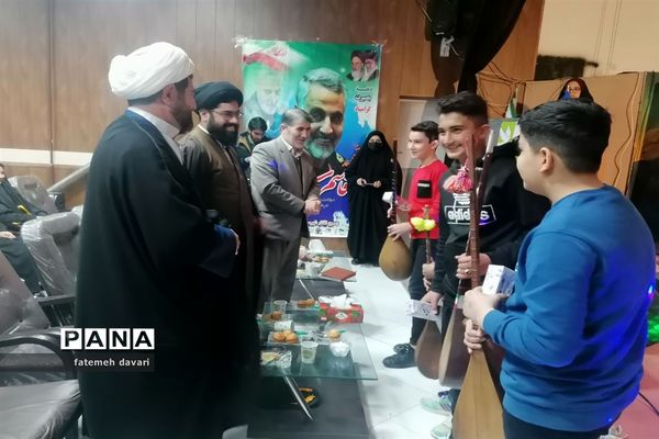 گرامیداشت سالروز شهادت سردار سلیمانی در کانون شهید توافقی فاروج