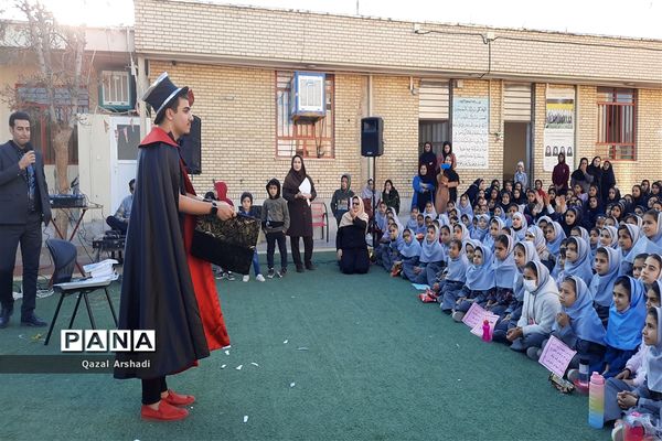 جشن میلاد حضرت زهرا(س) در دبستان های ناحیه 3 شیراز