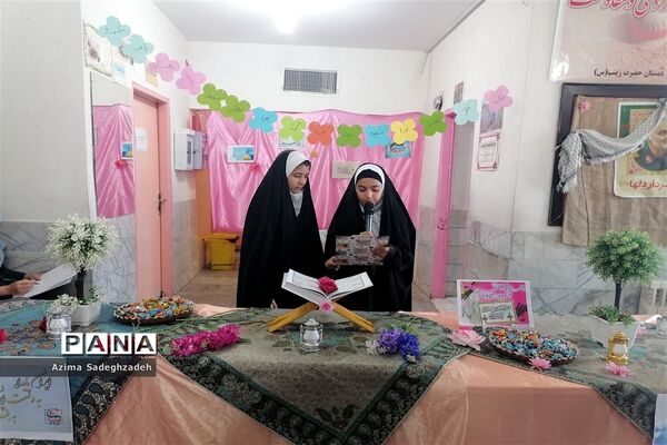 بزرگداشت سردار دل ها و جشن میلاد حضرت فاطمه(س) در دبستان حضرت زینب