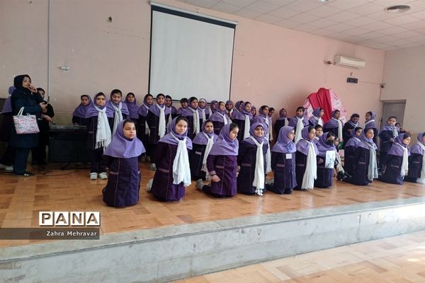 جشن میلاد حضرت زهرا(س) در دبستان معارف 6 ناحیه 3