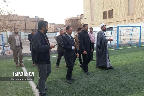 آیین افتتاح زمین چمن مصنوعی هنرستان امام خمینی(ره) خیرآباد در شهرستان ورامین