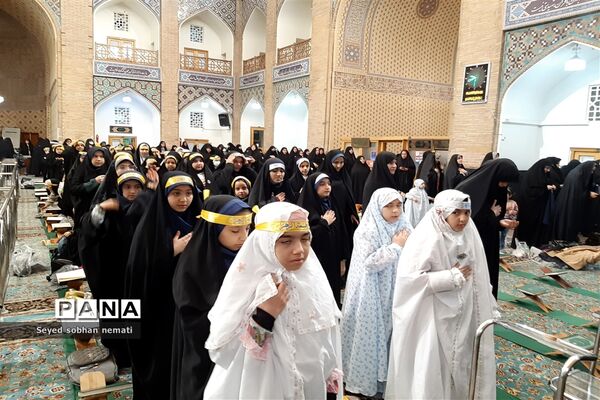 محفل انس با قرآن کریم در محل  دارالقرآن کریم استان قدس رضوی