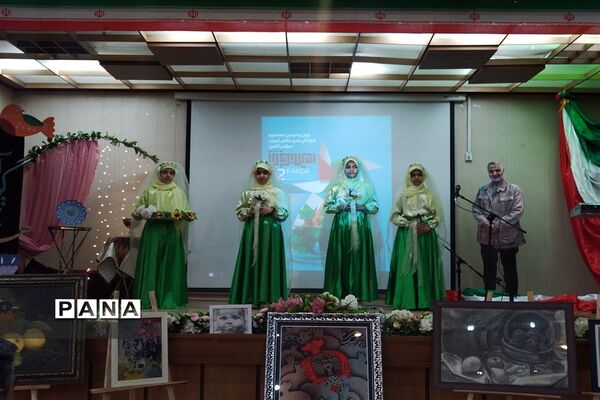 افتتاحیه چهل و دومین جشنواره فرهنگی هنری امید فردا در تربت‌جام
