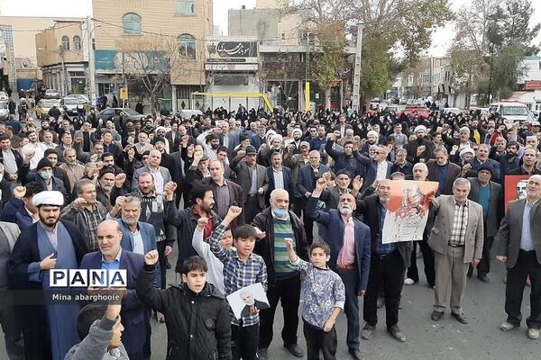 راهپیمایی مردم ولایتمدار پیشوا در محکومیت حادثه تروریستی شهدای کرمان