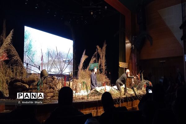   دریادلان خط شکن