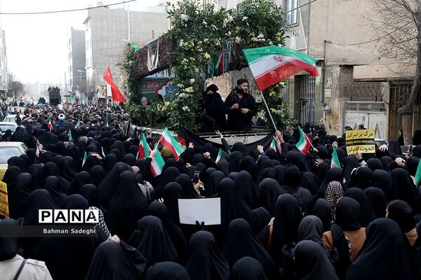 تشییع پیکر دانشجومعلم شهیده فائزه رحیمی