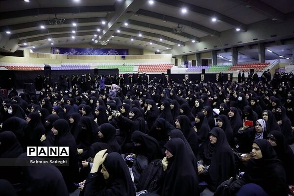 مراسم وداع با پیکر دانشجومعلم شهیده فائزه رحیمی