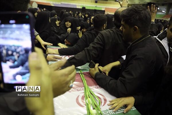 مراسم وداع با پیکر دانشجومعلم شهیده فائزه رحیمی