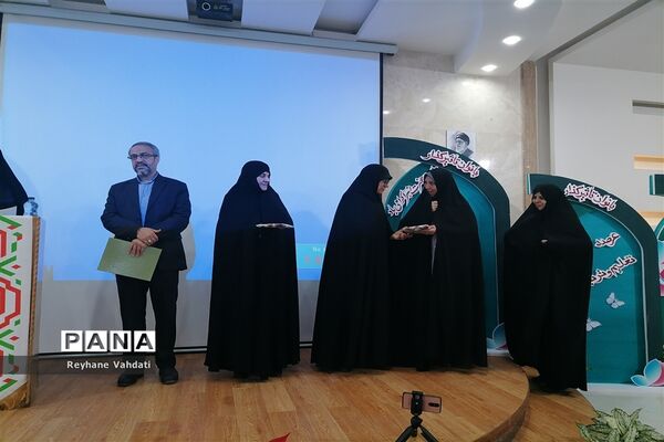 مراسم گرامیداشت مقام زن به همت امور بانوان اداره کل استان خراسان