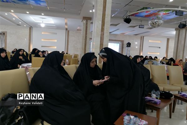 مراسم گرامیداشت مقام زن به همت امور بانوان اداره کل استان خراسان