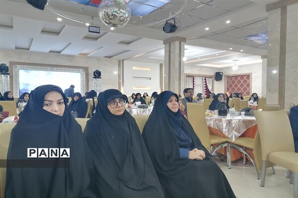مراسم گرامیداشت مقام زن به همت امور بانوان اداره کل استان خراسان