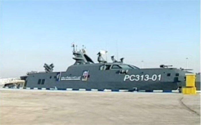 الحاق ناو «ابومهدی المهندس» و ۱۰۰ شناور موشک‌انداز به نیروی دریایی سپاه