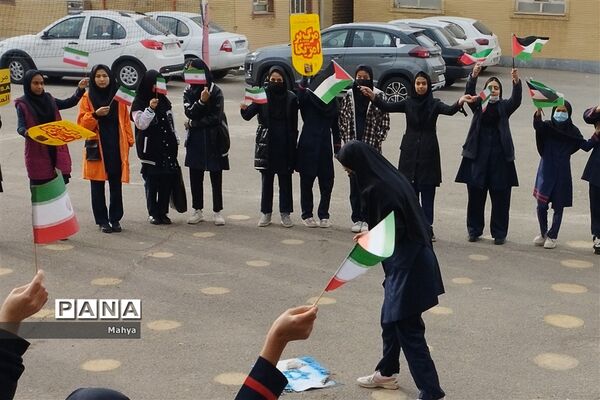 مراسم صبحگاه مقاومت در آموزشگاه حضرت زهرا (س) جوادآباد
