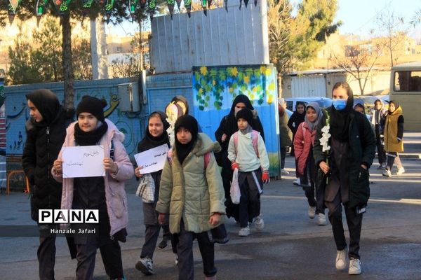 حال و هوای مدرسه نظریان کرمان در فراق شهیده فاطمه زهرا سلطانی نژاد