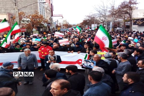 راهپیمایی مردم زنجان درحمایت از محکومیت حادثه تروریستی کرمان