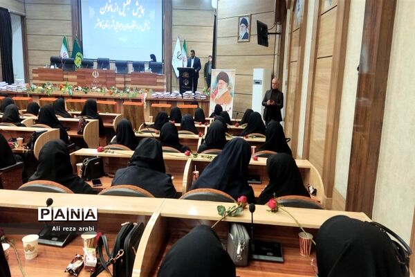 همایش تجلیل از بانوان شاغل در دستگاه‌های اجرایی کاشمر