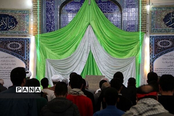 اجتماع دانش‌آموزان ناحیه یک شهرری در حمایت از شهدای کرمان