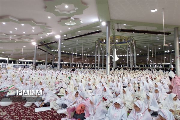 جشن عبادت و بندگی دانش‌آموزان آموزش و پرورش ناحیه یک اراک