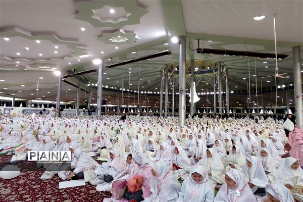 جشن عبادت و بندگی دانش‌آموزان آموزش و پرورش ناحیه یک اراک