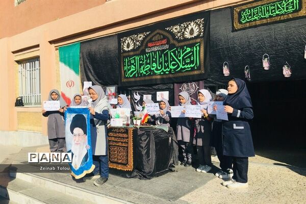 یادواره‌ی شهدای دانش‌آموزی حادثه تروریستی کرمان در مدارس ناحیه ۵