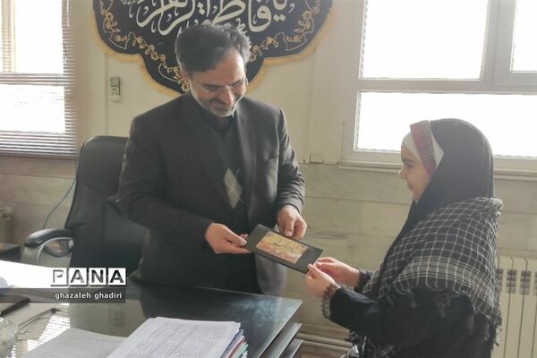 مراسم یادواره‌ شهدا در دبستان شهیدان فاضل الحسینی ناحیه ۵ مشهد