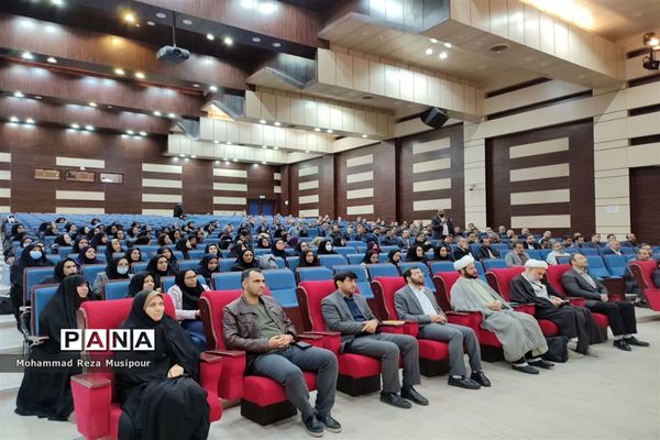 نشست تعاملی مدیران مدارس شهرستان ملارد با موضوع کیفیت‌بخشی عملکرد