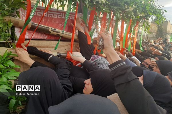 تشییع پیکر مطهر شهدای حادثه تروریستی کرمان