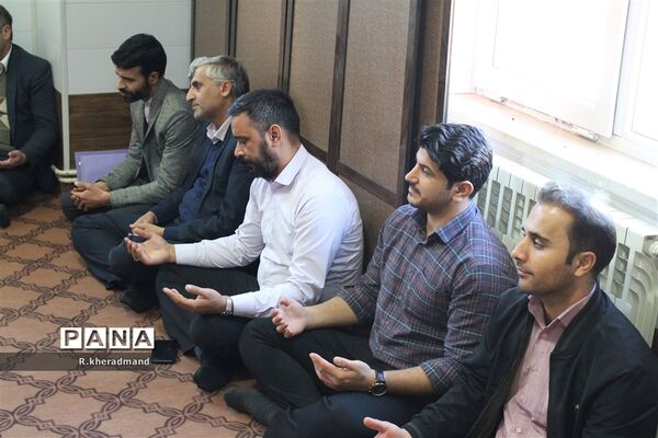 مراسم گرامیداشت شهدای دانش‌آموز حادثه تروریستی گلزار شهدای کرمان درآموزش و پرورش چناران