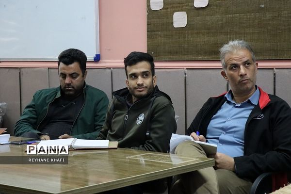 دوره توانمند و تربیت مربی اردویی در پاکدشت