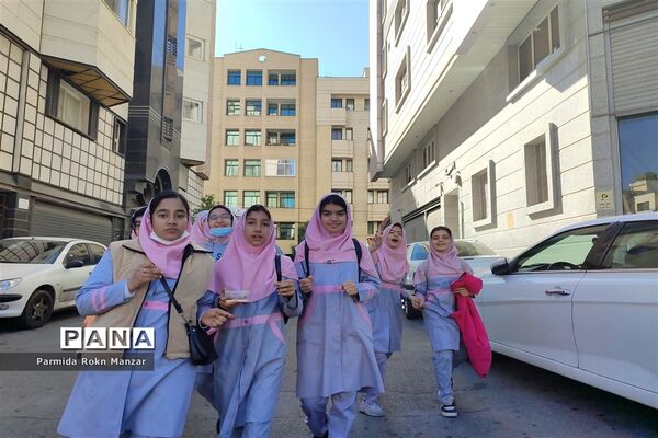 بازدید دانش‌آموزان آموزشگاه شاهدفاطمه الزهرا(س) ازآزمایشگاه پژوهش‌سرای رازی