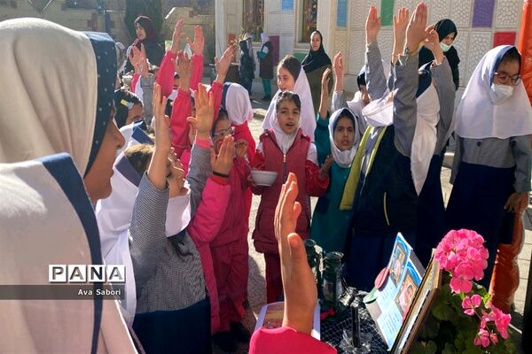 سوگواره شهدای دانش‌آموز کرمان در مدارس آباده