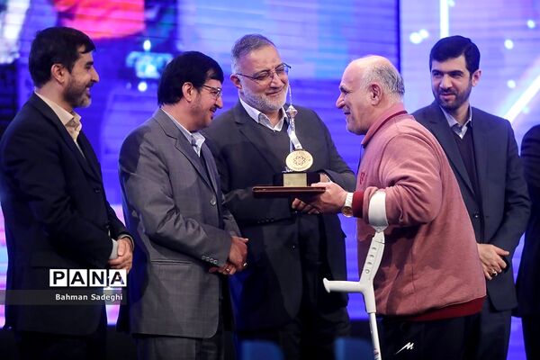 تجلیل از مدال‌آوران مسابقات پاراآسیایی هانگژو