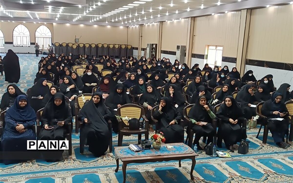 گردهمایی سالانه معاونین پرورشی و فرهنگی مناطق خوزستان/فیلم
