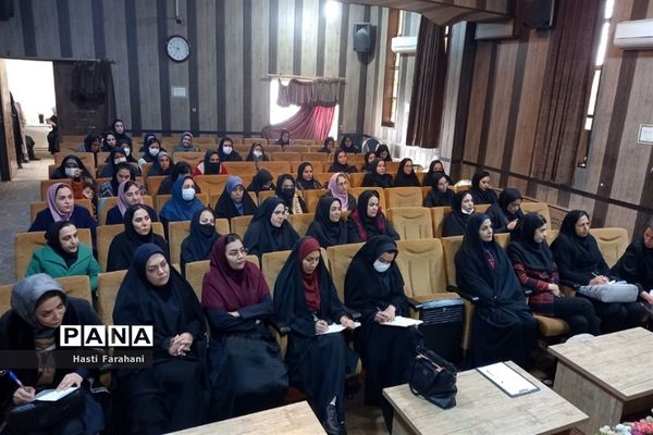 کارگاه شناسایی اختلالات عصبی و یادگیری در قرچک