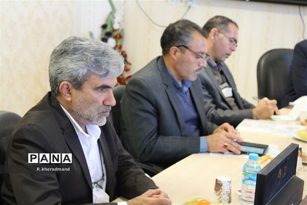 نشست هم اندیشی راهیان نور فرهنگیان قطب شهید کلاهدوز خراسان