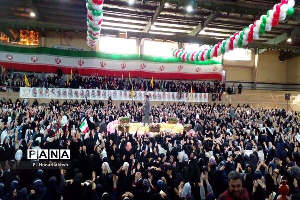 گرامیداشت یاد دانش‌آموزان شهید کرمان در همایش «دختران حاج قاسم»