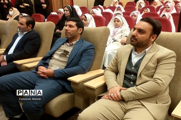 مراسم جشن تکلیف نو‌مکلفان مدارس غیردولتی و هیات‌امنایی شهرستان‌های استان تهران در اردوگاه شهید منتظری