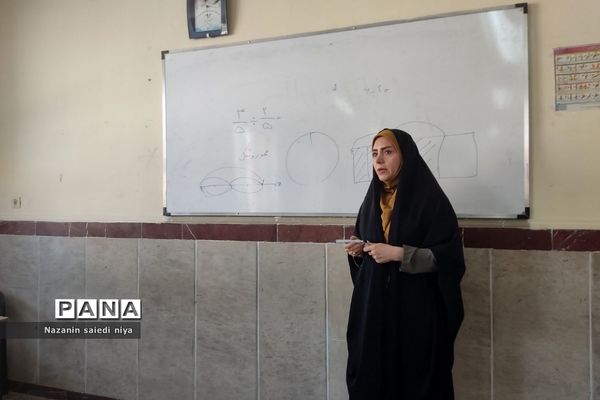 بازدید و ارزیابی کلاس‌های درس پایه ششم در آموزش و پرورش رودهن