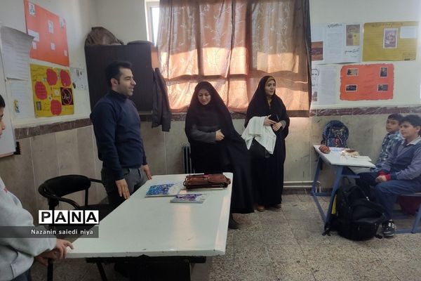 بازدید و ارزیابی کلاس‌های درس پایه ششم در آموزش و پرورش رودهن