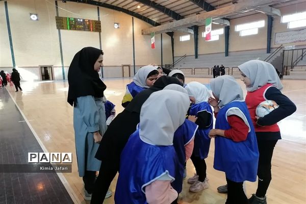 مسابقات فوتسال دانش‌آموزان دختر بافق