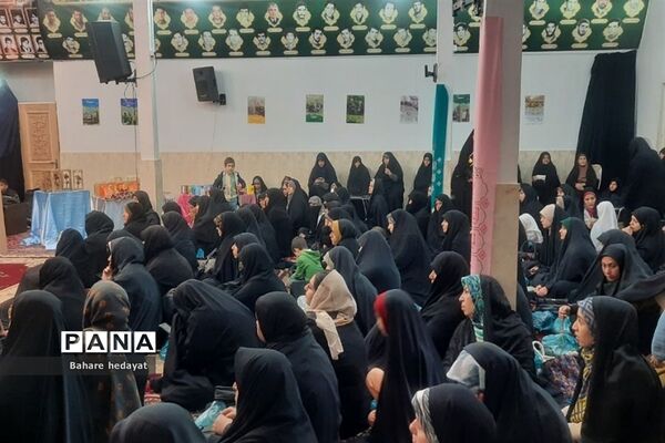 اجتماع بزرگ بانوان فاطمی و دختران سلیمانی در قرچک
