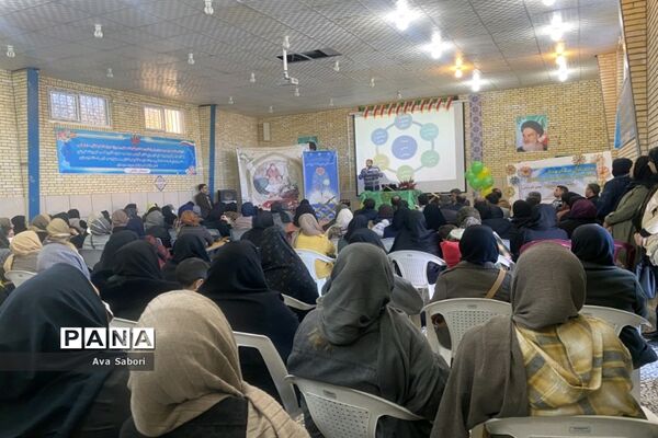 برگزاری کارگاه تربیت فرزند در آباده