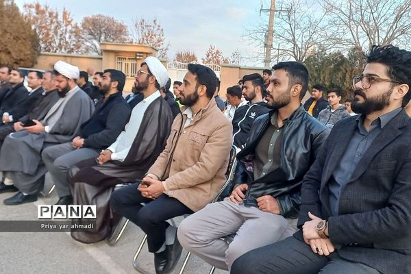 افتتاح دو زمین چمن مصنوعی در مدارس ورامین