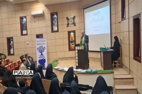 برگزاری آیین تکریم و تجلیل از پژوهشگران برتر ناحیه ۲