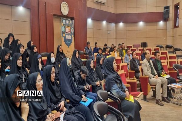 برگزاری آیین تکریم و تجلیل از پژوهشگران برتر ناحیه ۲