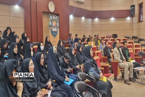 برگزاری آیین تکریم و تجلیل از پژوهشگران برتر ناحیه ۲